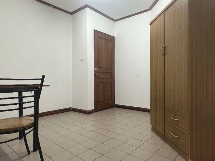 Condominium in Phaholyothin 